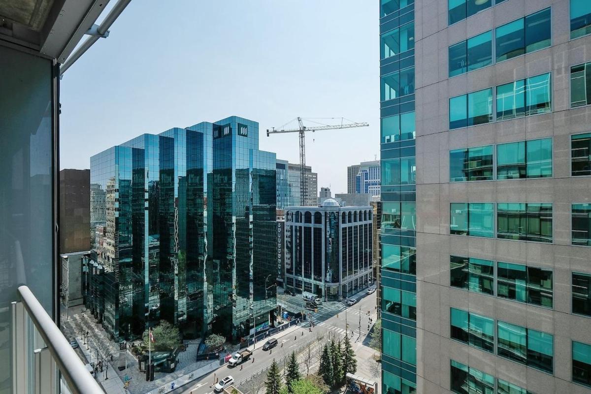 Apartment Luxury 1- Bedroom Steps From Parliament Hill *